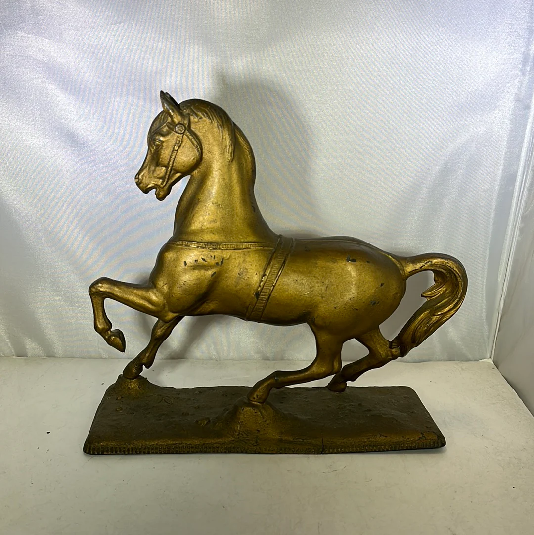 Bronze horse statue