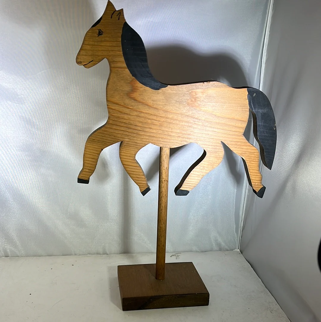 Carved folk art horse on stand - Image 2