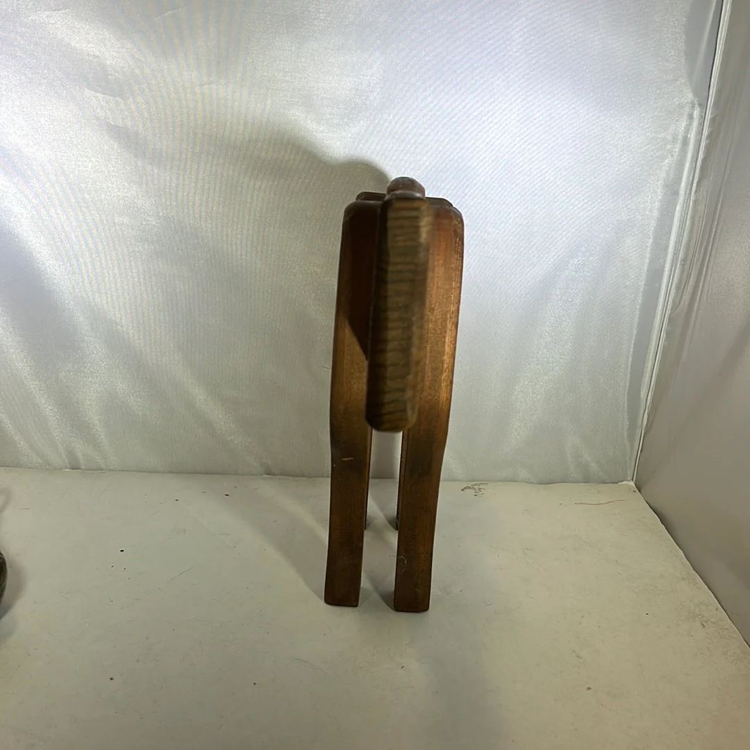 Carved wooden horse statue - Image 3