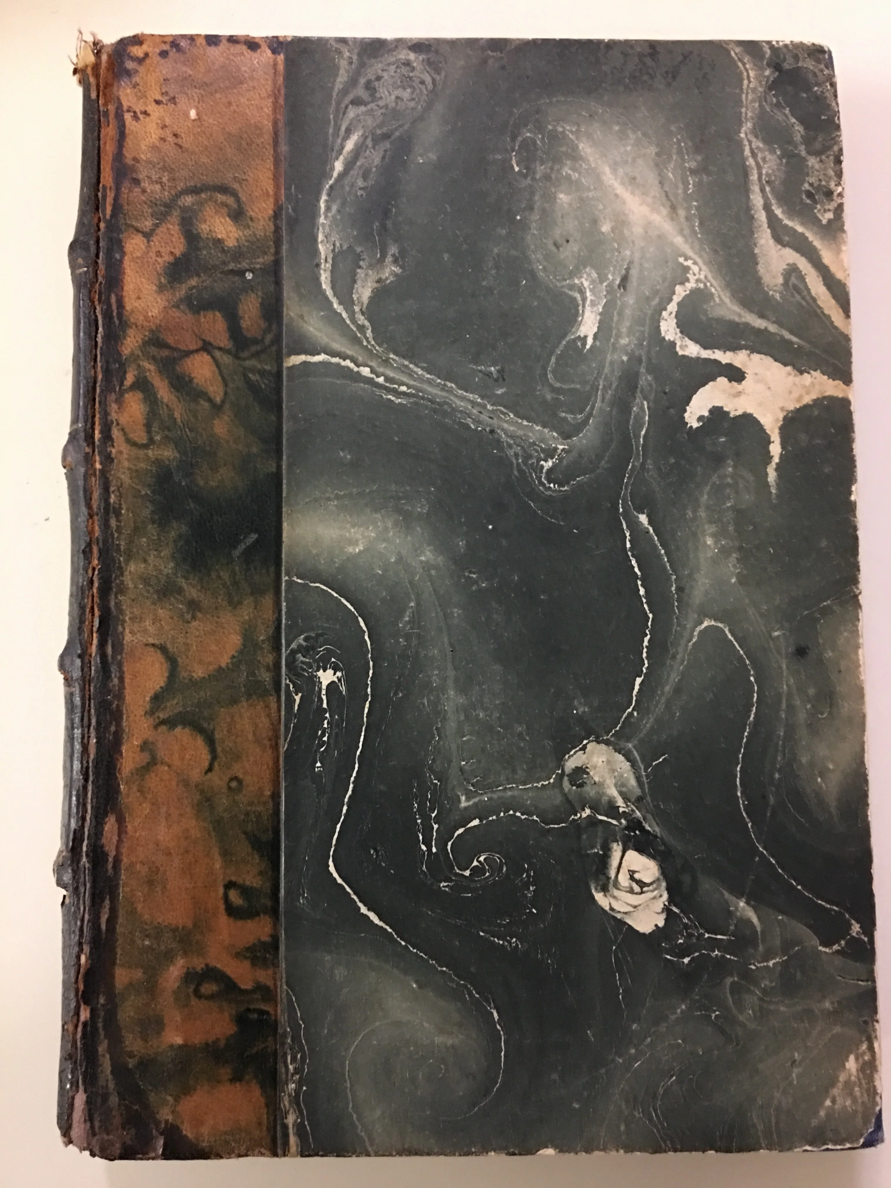 Precis D'Equitation  by Captaine Roland de Weck leatherbound with marbleized boards RARE 1945 out of print