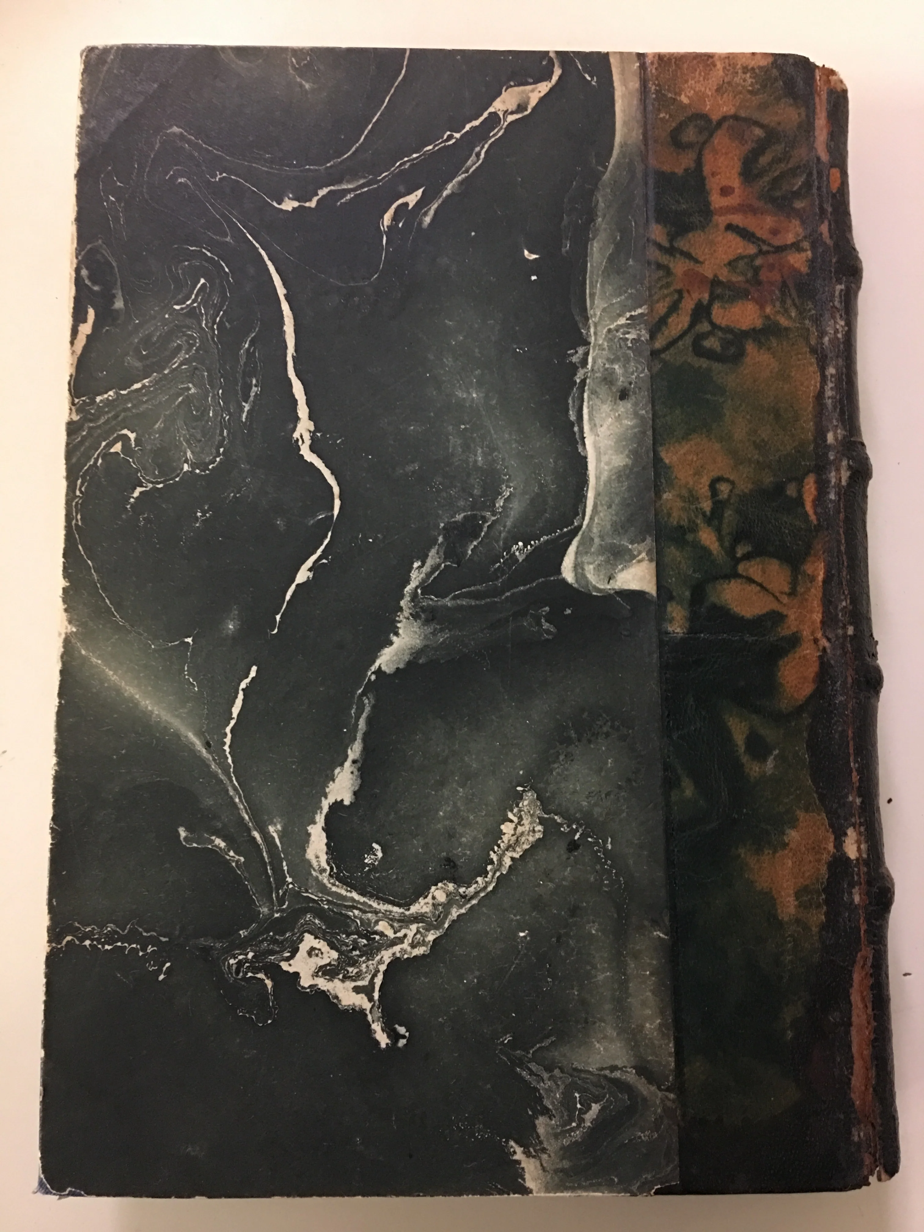 Precis D'Equitation  by Captaine Roland de Weck leatherbound with marbleized boards RARE 1945 out of print - Image 2