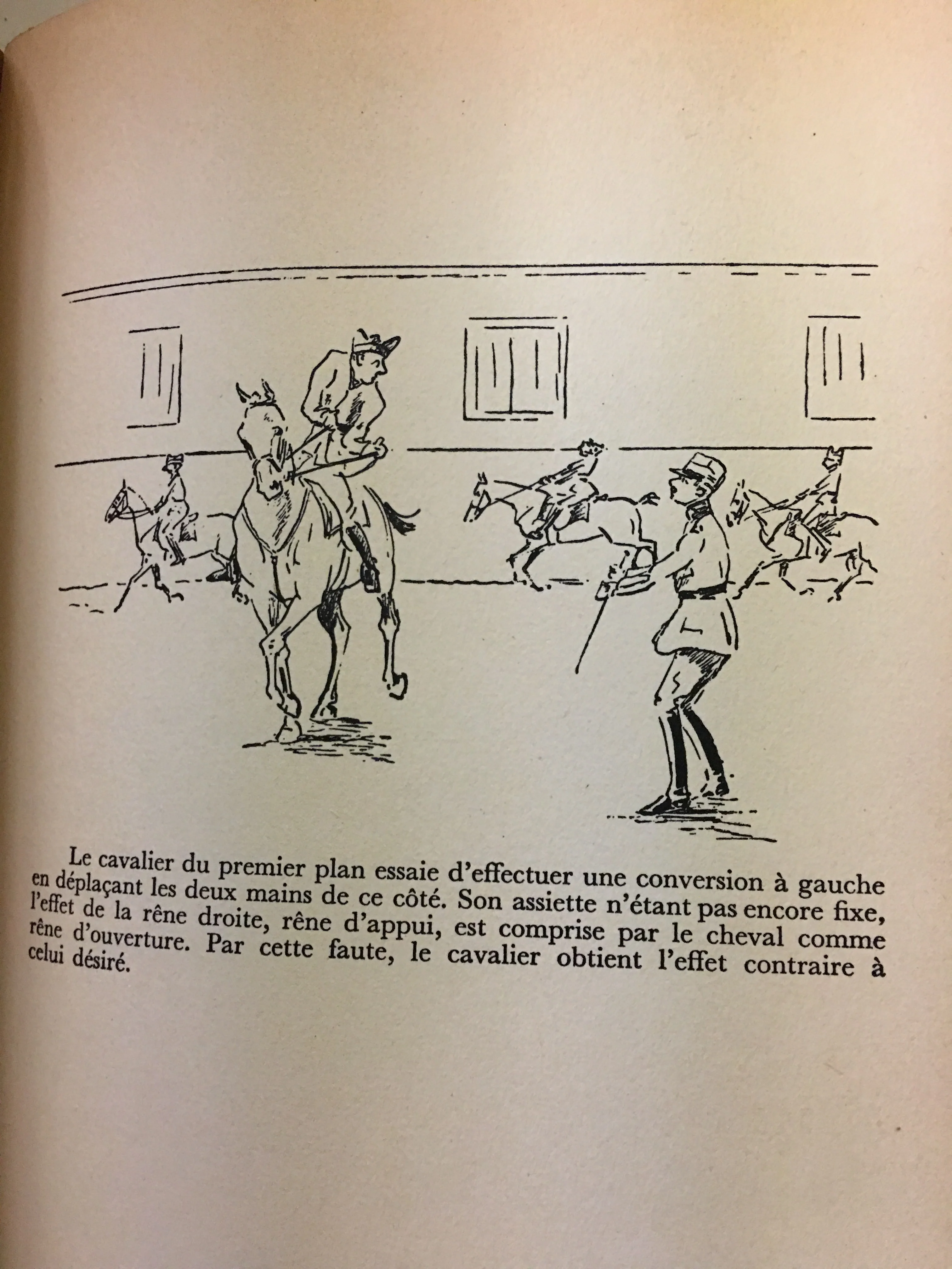 Precis D'Equitation  by Captaine Roland de Weck leatherbound with marbleized boards RARE 1945 out of print - Image 6