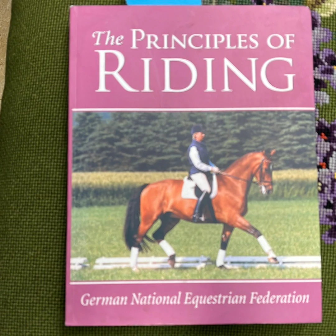 The Principles of Riding: The Official Handbook of the German National Equestrian Federation (The Complete Riding and Driving System, Book 1) - Image 3